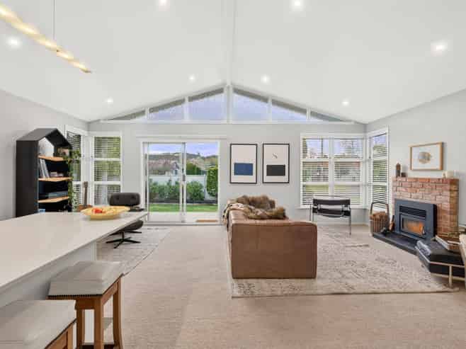 12 Maude Street, Riverhead