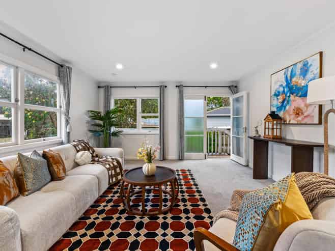 25a Hewlett Road, Massey