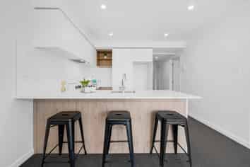101/28 Shortfin Place, Flat Bush