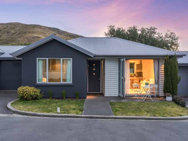 2/9 Marsden Street, Heathcote Valley