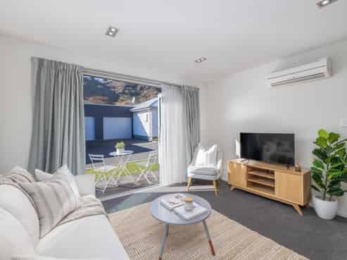 2/9 Marsden Street, Heathcote Valley