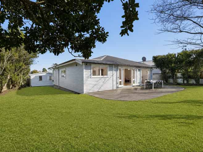 43 Parkdale Road, Mount Albert