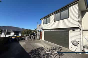 28A Baulcomb Parade, Windsor Park