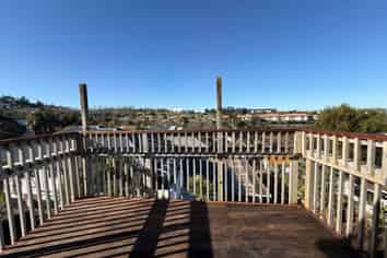 28A Baulcomb Parade, Windsor Park