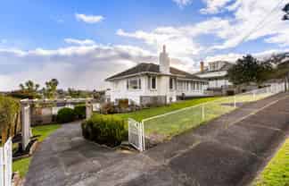 30 Huapai Street, One Tree Hill