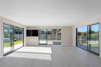 17 Beach Cove, Wainui