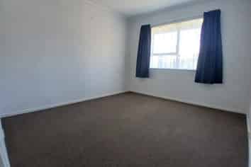 4A Sarah Way, Crofton Downs
