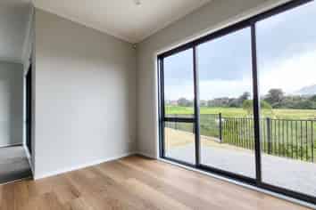 12 Koreke Close, Porirua