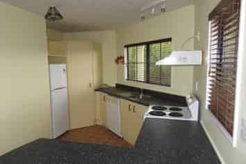 39B Kentwood Drive, Woodridge