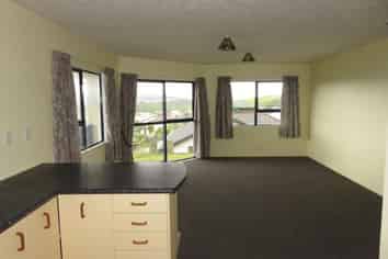 39B Kentwood Drive, Woodridge