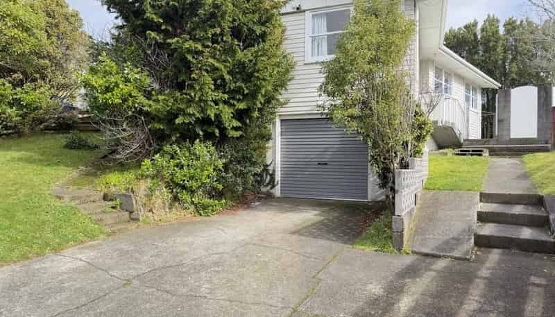 79 Mark Avenue , Paparangi