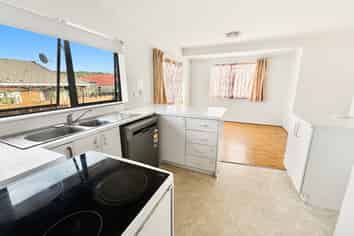 81B Aviemore Drive, Highland Park