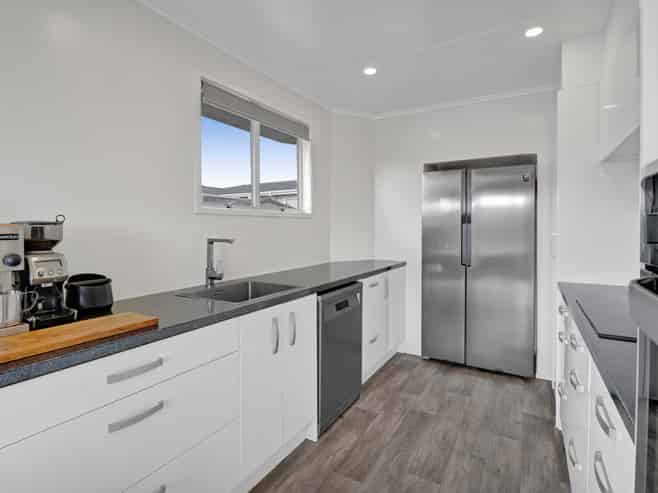 12a Oleander Place, Bell Block