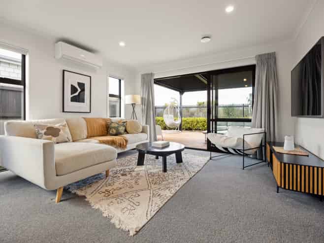 522 Webb Drive, Chartwell