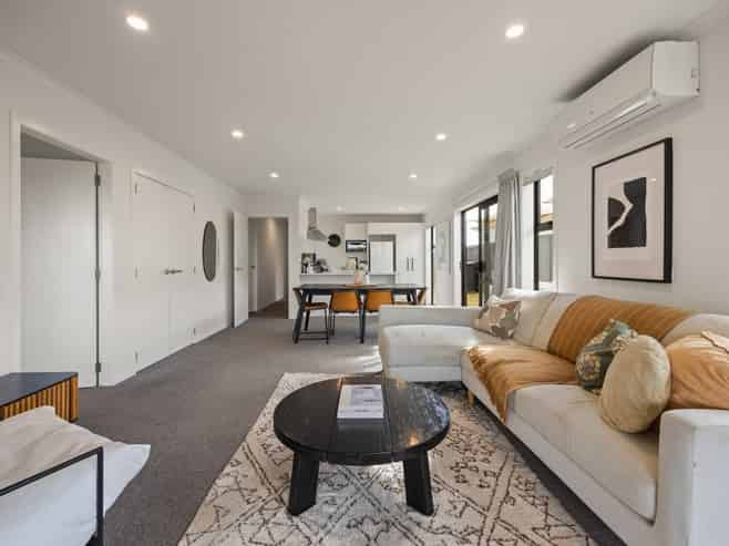 522 Webb Drive, Chartwell