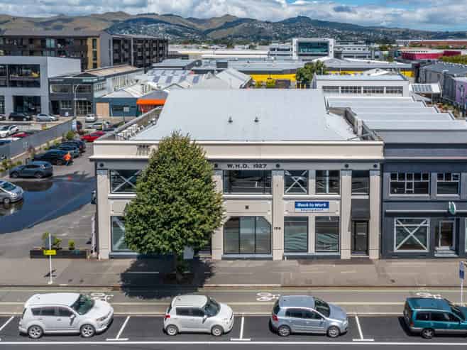 Stylish, Centrally Located First Floor Office