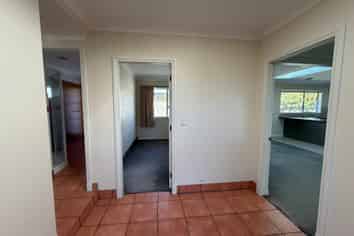 318 Te Moana Road, Waikanae