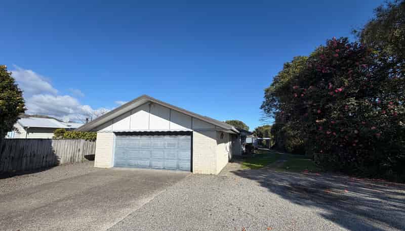 318 Te Moana Road, Waikanae