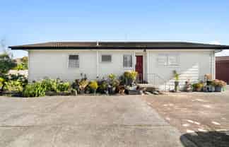 25 Silverstone Place, Henderson