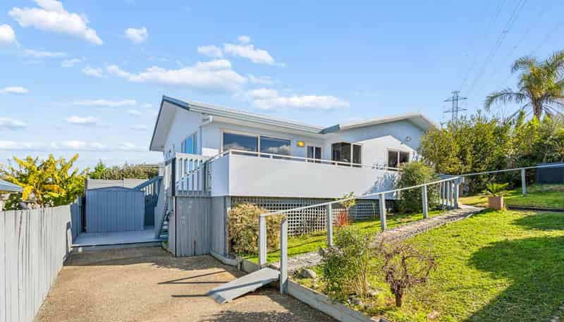 57 Garton Drive, Massey