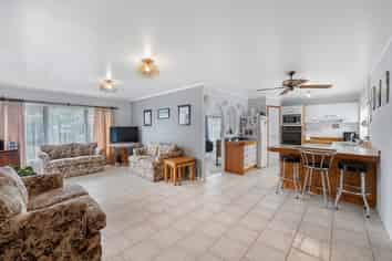 135 Walter Strevens Drive, Conifer Grove