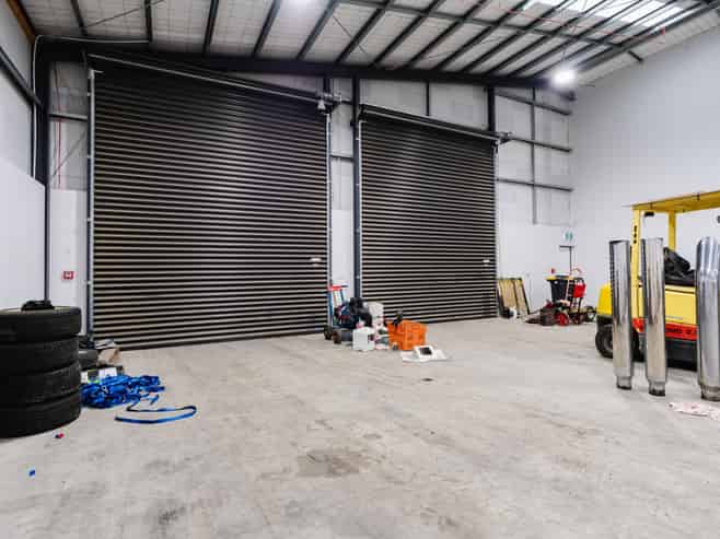 Large freehold industrial with vacant possession