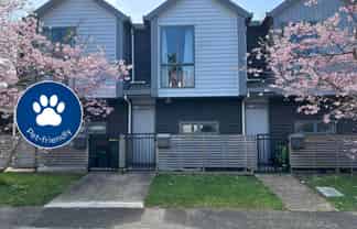 2/21 Moor Avenue, Te Atatu Peninsula
