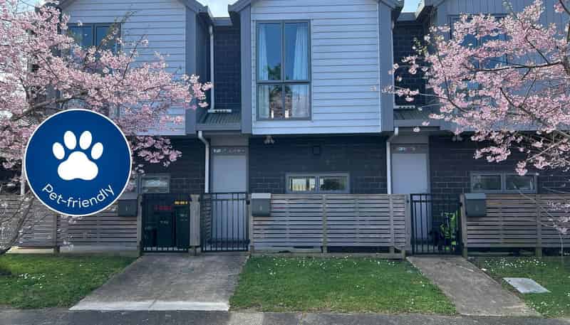 2/21 Moor Avenue, Te Atatu Peninsula