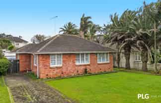 9 Clutha Crescent, Clover Park
