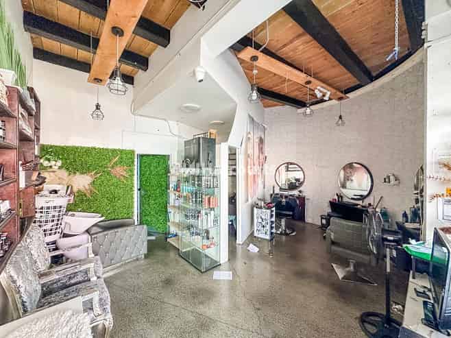 Bite Sized Retail in Silverdale