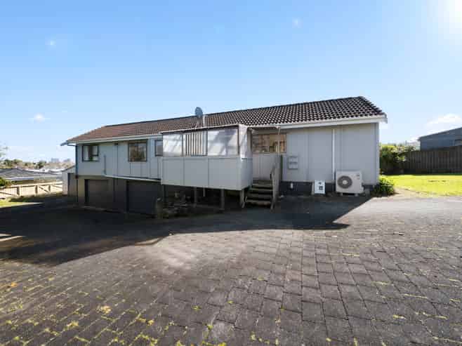 5 Rotoma Rise, Clover Park