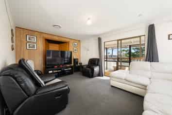 5 Rotoma Rise, Clover Park