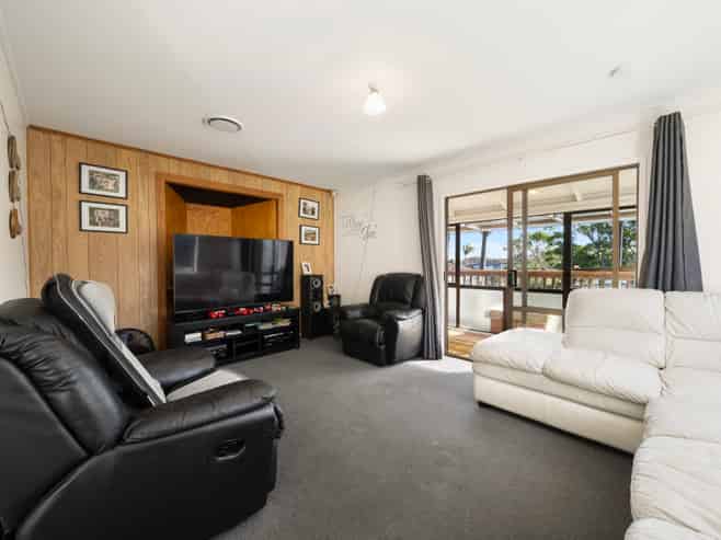 5 Rotoma Rise, Clover Park