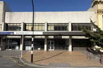 206m2 Ground floor office/retail in the CBD