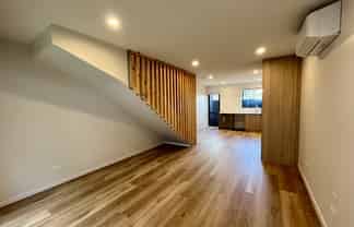 8/506 Glenfield Road, Bayview