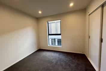8/506 Glenfield Road, Bayview
