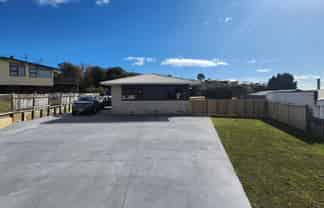 8 Handley Place, Glen Avon