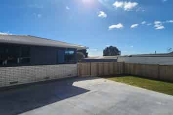 8 Handley Place, Glen Avon