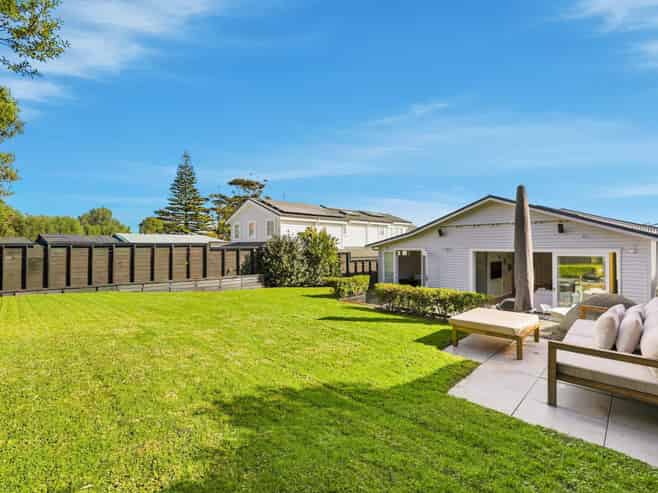8 Richard Street, Westmere