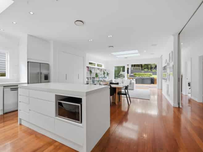 8 Richard Street, Westmere