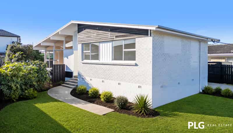 12 Farnborough Crescent, Mangere