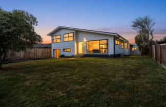 6 Roger street, Pukehangi