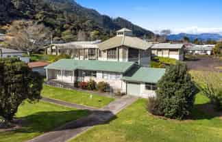 16 Rewi Street, Te Aroha