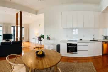 4/71 Sarsfield Street, Herne Bay