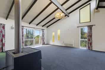 15A Russell Crescent, Western Heights