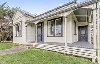 12 Hunia Street, Marton