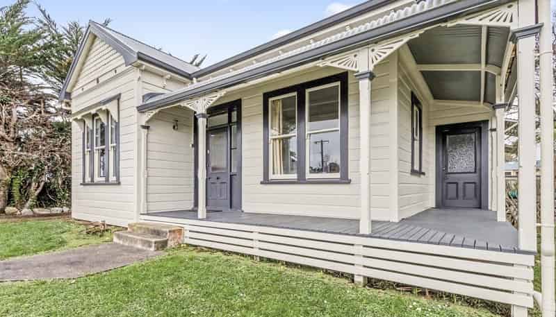 12 Hunia Street, Marton