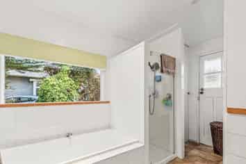 12 Hunia Street, Marton