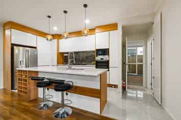 68 Castlebane Drive, Flat Bush