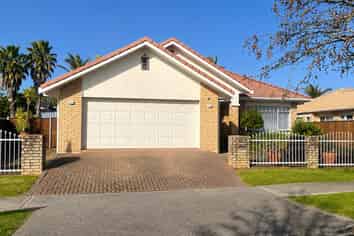 14 Corta Bella Place, Golflands
